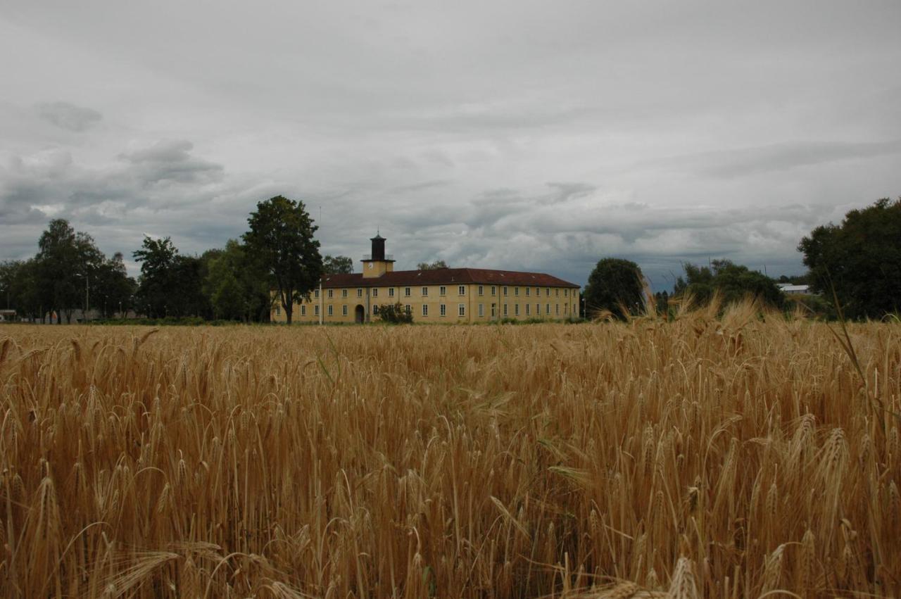 Falstadsenteret - Museum, Minnested Og Senter For Menneskerettigheter เลวองแกร์ ภายนอก รูปภาพ